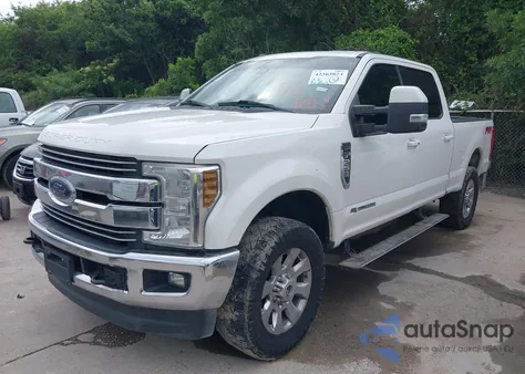 2018 Ford F-250 Lariat z USA, uszkodzony, nr VIN 1FT7W2BT6JEB18283